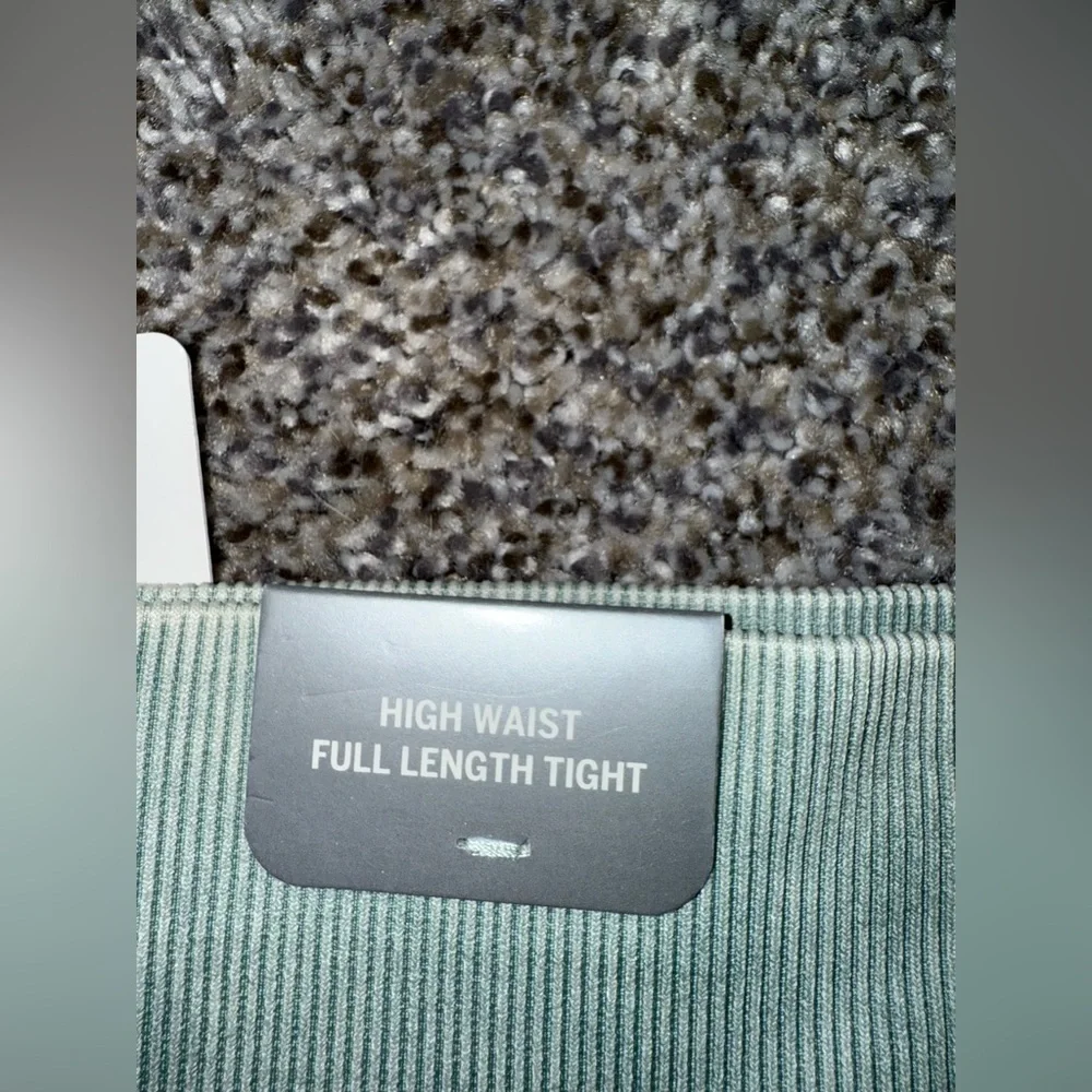 Pink seamless workout tight legging - Picture 4 of 5